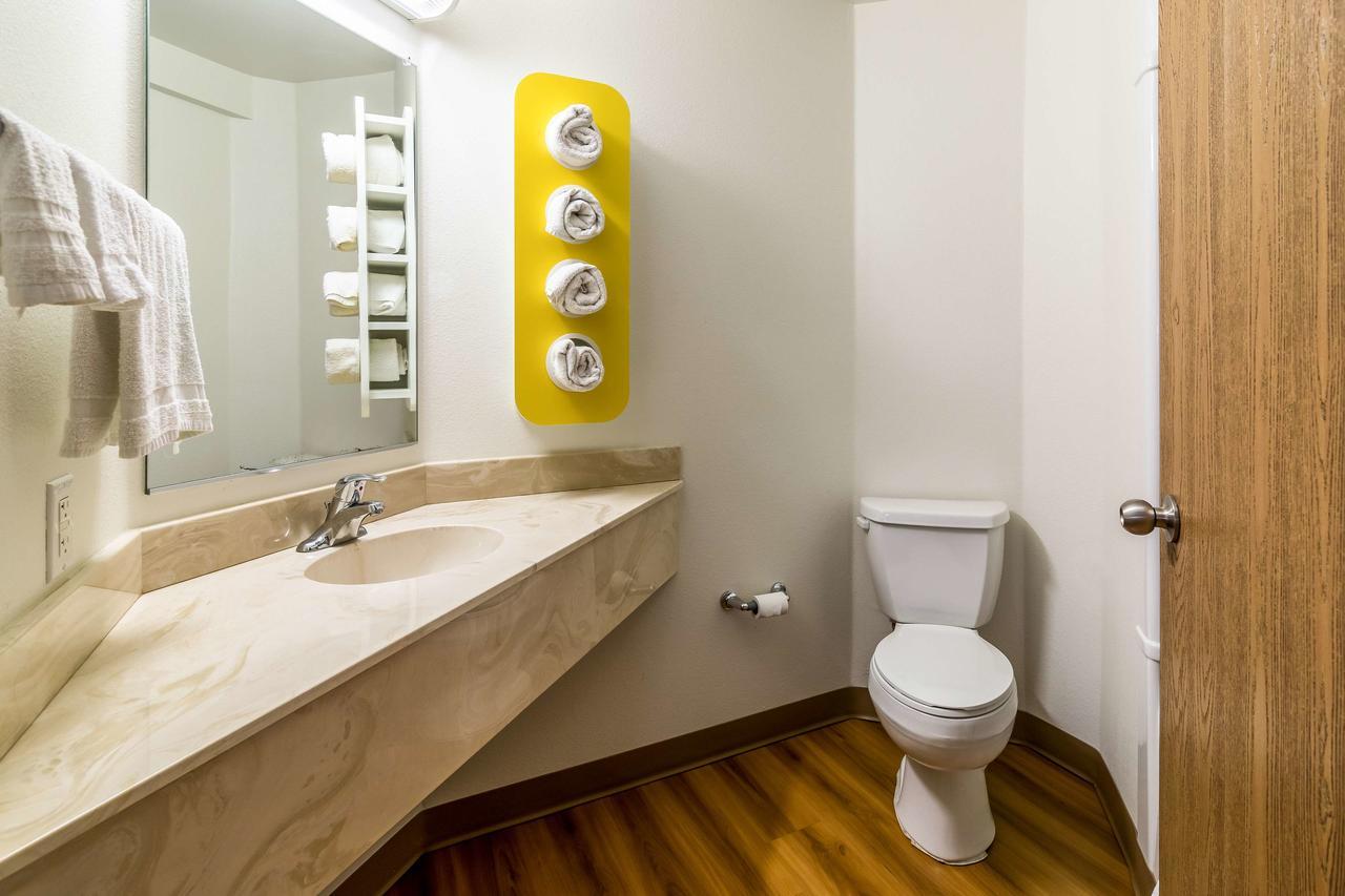 Econo Lodge Hot Springs Zewnętrze zdjęcie